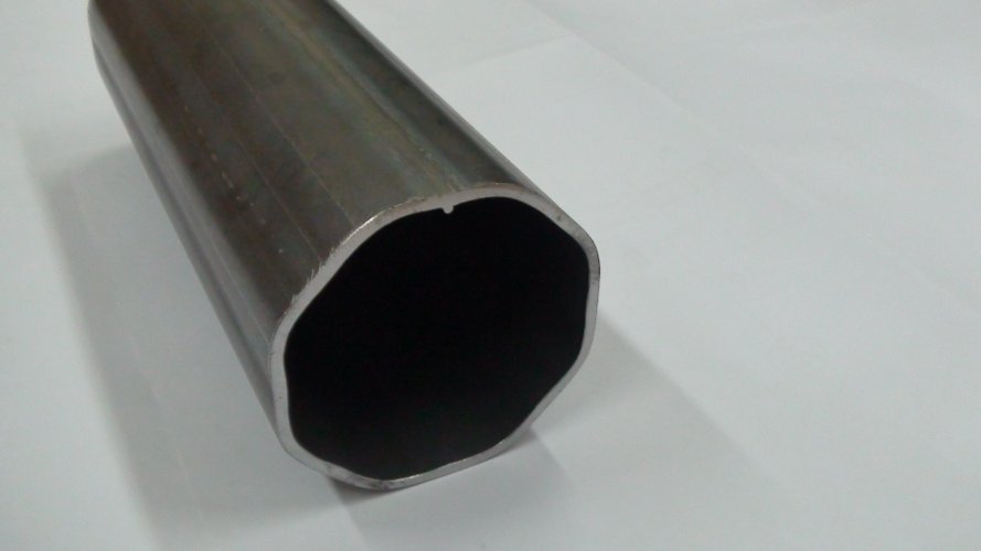 Conical-polygonal-pole-2