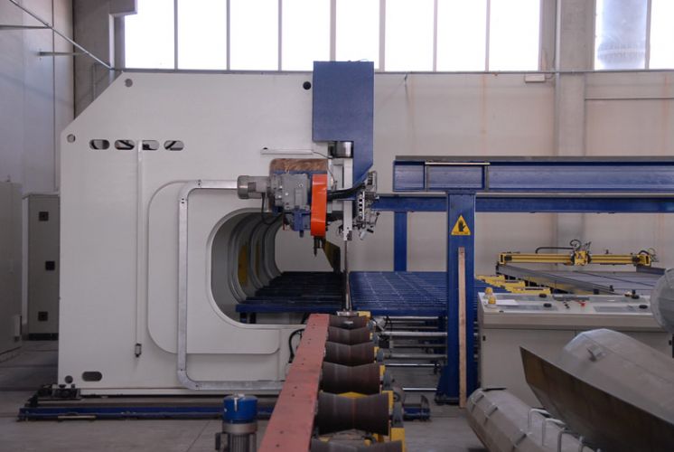 Tandem-Press-Brake-and-Exit-Roller-Conveyor
